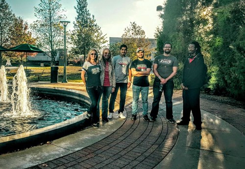 Management 315 students at the quad fountain