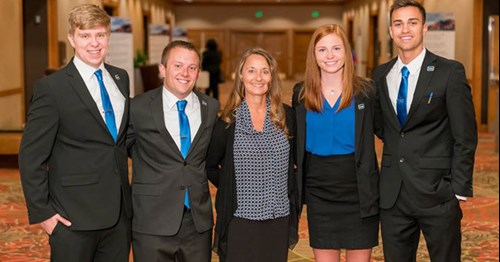 USI's Team Qualifies as Final Four team in the annual IMA Student Case Competition.
