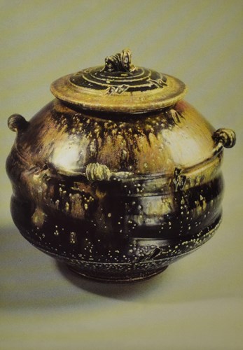 image of a ceramic jar