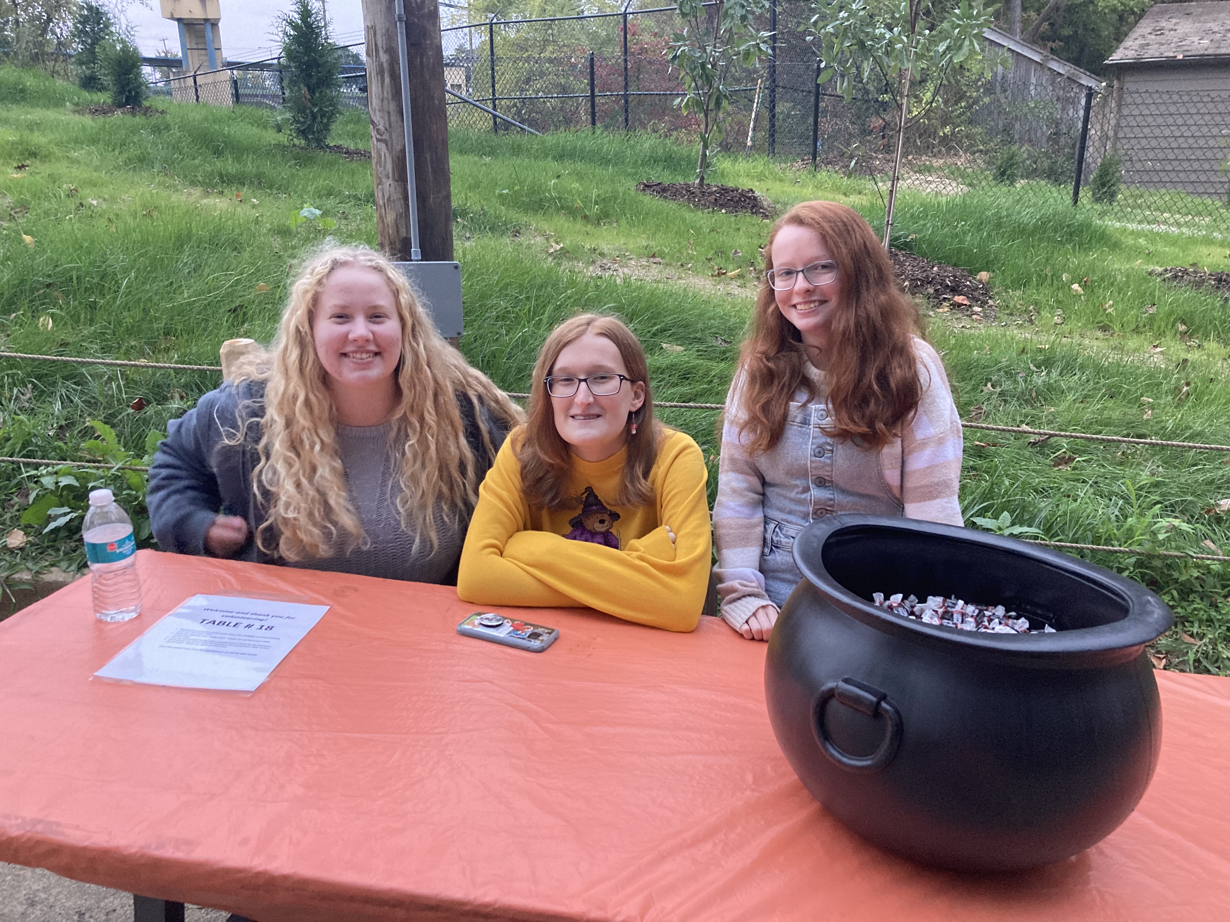 USI Biology Club Members passing out Candy at 2021 Boo at the Zoo